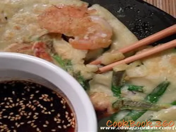 	Haemul Pajeon(Korean Seafood Pancake)	